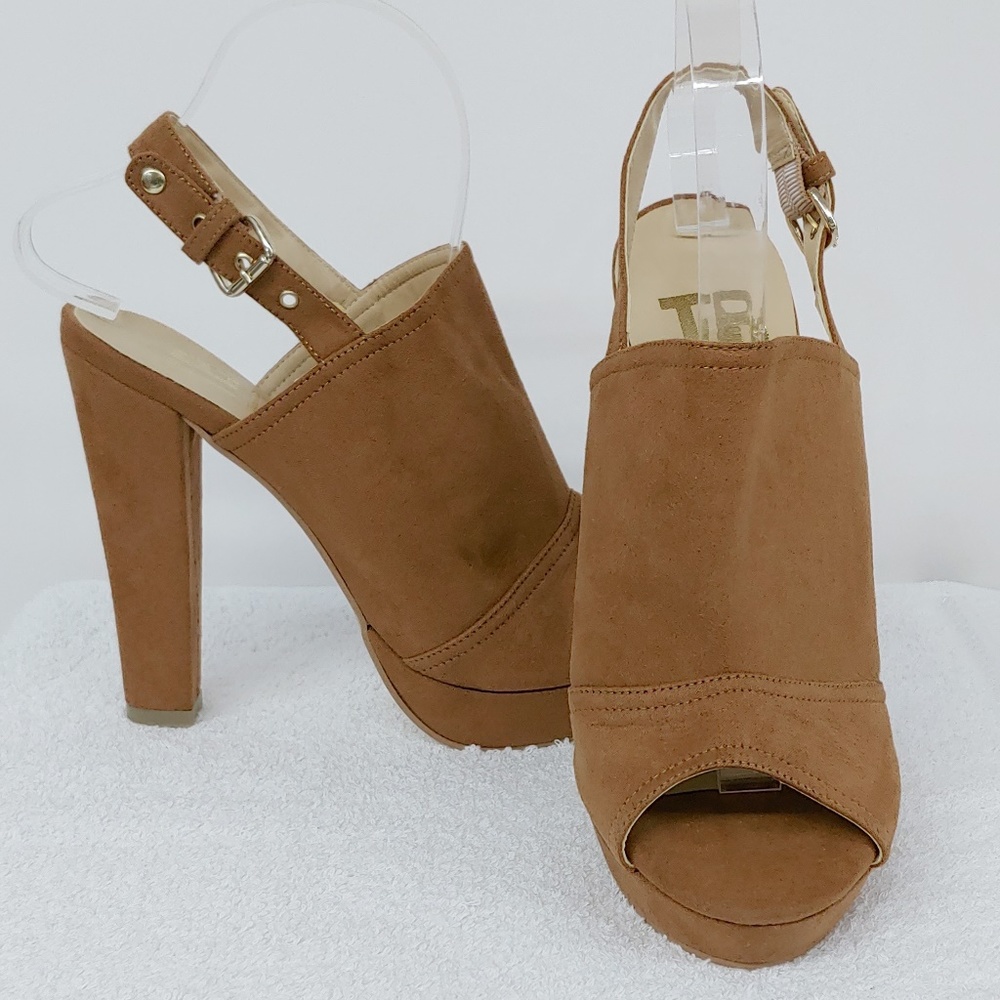 Dark Tan Platfrom Heels